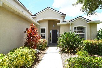 6732 64th Pl E in Bradenton, FL - Building Photo - Building Photo