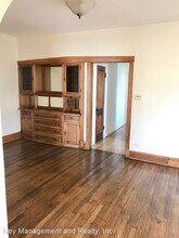 2116 N Oakley Ave in Chicago, IL - Building Photo - Building Photo