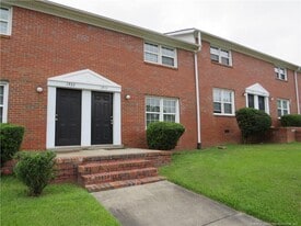 1912 King George Dr in Fayetteville, NC - Building Photo
