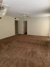 2216 Bahia Vista St in Sarasota, FL - Building Photo - Building Photo