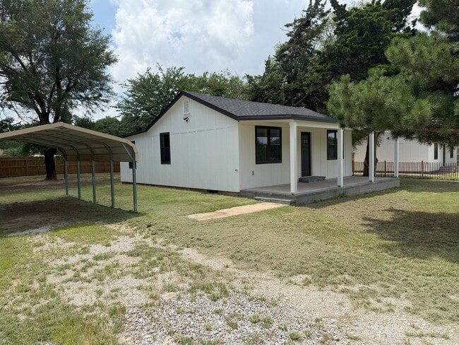 8626 NE 17th St in Oklahoma City, OK - Building Photo - Building Photo