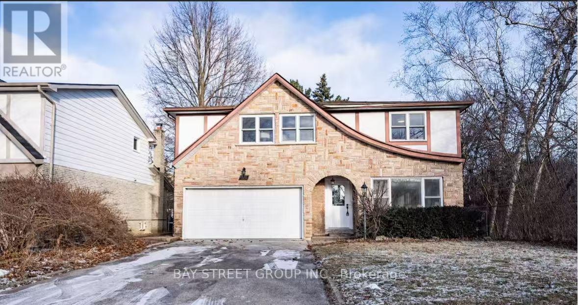 34 Ferrah St in Markham, ON - Building Photo