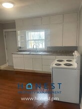673 River Ave in Gardiner, ME - Building Photo - Building Photo
