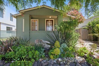 1223 Masonic Ave in Berkeley, CA - Building Photo - Building Photo