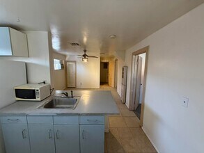 1137 E Adelaide Dr in Tucson, AZ - Building Photo - Building Photo