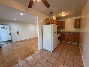 1372 W 36th St in Los Angeles, CA - Building Photo - Building Photo