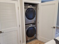 WLIVING at 117 Spring Garden photo'