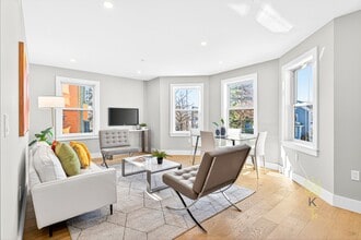 584 Cambridge St, Unit 8 in Boston, MA - Building Photo - Building Photo