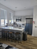 6 Depot Sq, Unit apartment 202