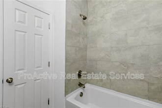 244 W 32nd St in Norfolk, VA - Building Photo - Building Photo