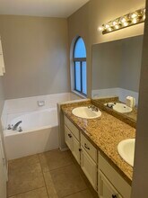 2829 Gentilly Ln in Las Vegas, NV - Building Photo - Building Photo