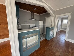 1743 McKinley Ave in San Antonio, TX - Building Photo - Building Photo