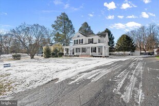 7332 Springfield Ave in Sykesville, MD - Building Photo