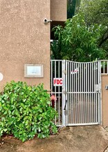 2630 SW 28th St, Unit 44 in Miami, FL - Building Photo - Building Photo