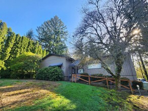 1732-1732 SW 87th Ave in Portland, OR - Building Photo - Building Photo