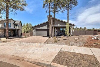 3500 W Altair Way in Flagstaff, AZ - Building Photo - Building Photo