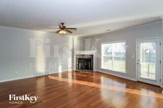 9570 Woodland Creek Ln in Cordova, TN - Building Photo - Building Photo