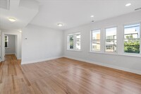 3110 W Dickens Ave, Unit 2 in Chicago, IL - Building Photo - Building Photo