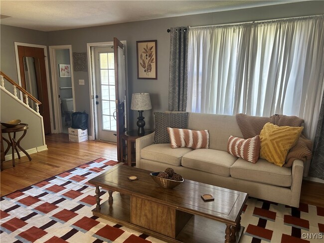 805 4th St in Liverpool, NY - Building Photo - Building Photo