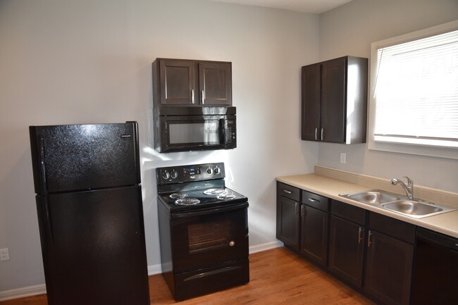 352 E Hinman Ave in Columbus, OH - Building Photo - Building Photo