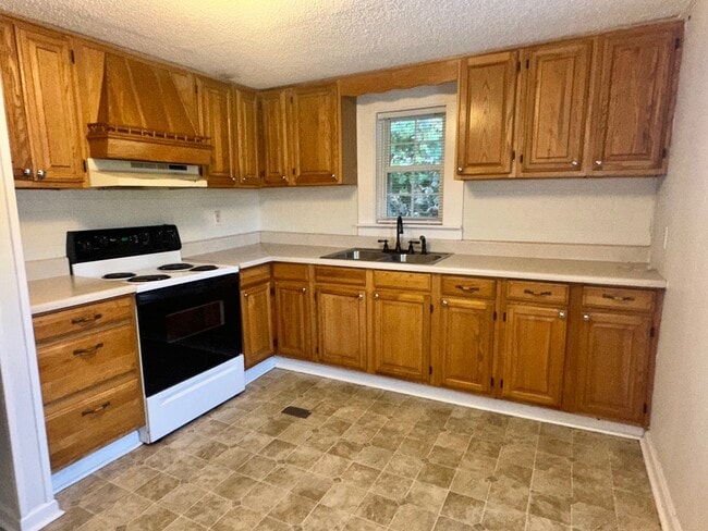 1857 Pamplico Hwy in Florence, SC - Building Photo - Building Photo