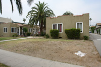 421-425 Riverdale Dr in Glendale, CA - Foto de edificio - Building Photo