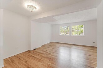 1682 Harvest Green Ct in Reston, VA - Building Photo - Building Photo