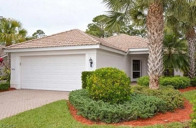9918 Horse Creek Rd in Ft. Myers, FL - Building Photo