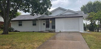 1729 Sherrye Dr in Plano, TX - Building Photo