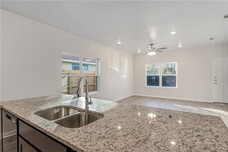 601 W 24th St in Bryan, TX - Building Photo - Building Photo