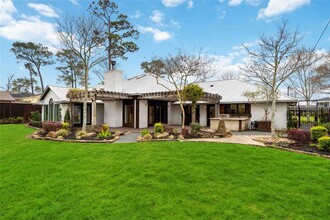 4031 Fernwood Dr in Houston, TX - Building Photo - Building Photo