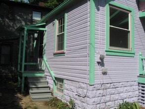 7735 Cromwell St in Pittsburgh, PA - Foto de edificio - Building Photo