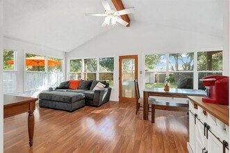 1507 Wildwood Dr in Round Rock, TX - Building Photo - Building Photo