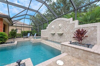 967 Tivoli Dr in Naples, FL - Building Photo - Building Photo