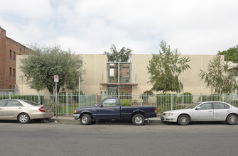 241 S Alexandria Ave in Los Angeles, CA - Building Photo - Building Photo