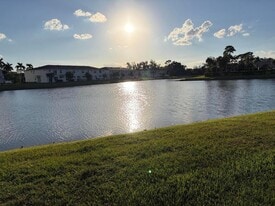 4181 Lagoon Shore Dr in Greenacres, FL - Building Photo