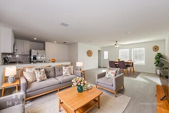 2712 Ctr Crk Ln in Fort Worth, TX - Foto de edificio - Building Photo