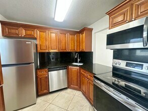 3434 State St in Lake Worth Beach, FL - Building Photo - Building Photo