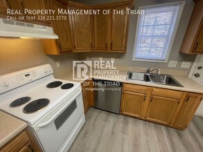 847 Brickwood Ct in Winston-Salem, NC - Building Photo - Building Photo