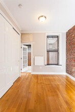 134 Orchard St in New York, NY - Building Photo - Building Photo