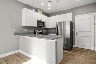 3 Burke Ln in Wellesley, MA - Building Photo - Building Photo