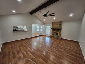 806 Westgate Cir in Laredo, TX - Building Photo - Building Photo