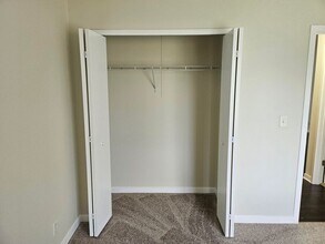 1700 Light Road in Oswego, IL - Building Photo - Building Photo