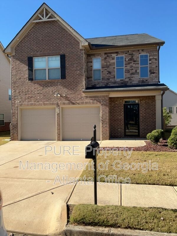 property at 156 Sunland Blvd