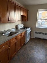 403 Park Ave, Unit A in Rutherford, NJ - Building Photo - Building Photo