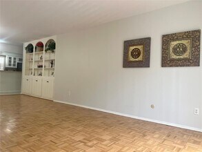 13004 Trail Hollow Dr in Houston, TX - Building Photo - Building Photo
