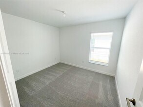 6356 NW leafmore Ln in Port St. Lucie, FL - Building Photo - Building Photo