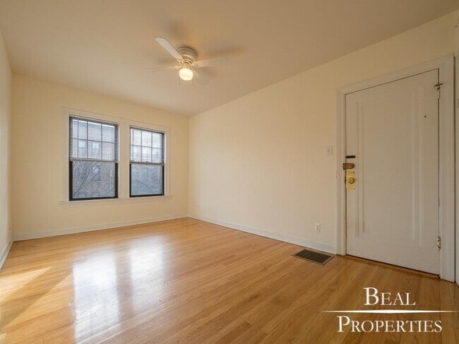 3006 N Racine Ave in Chicago, IL - Building Photo - Building Photo