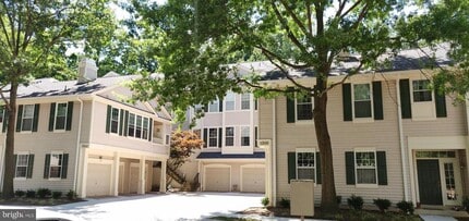 11406 Windleaf Ct, Unit C in Reston, VA - Building Photo - Building Photo