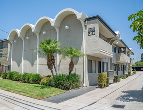 8111 Stewart and Gray Rd in Downey, CA - Building Photo - Building Photo